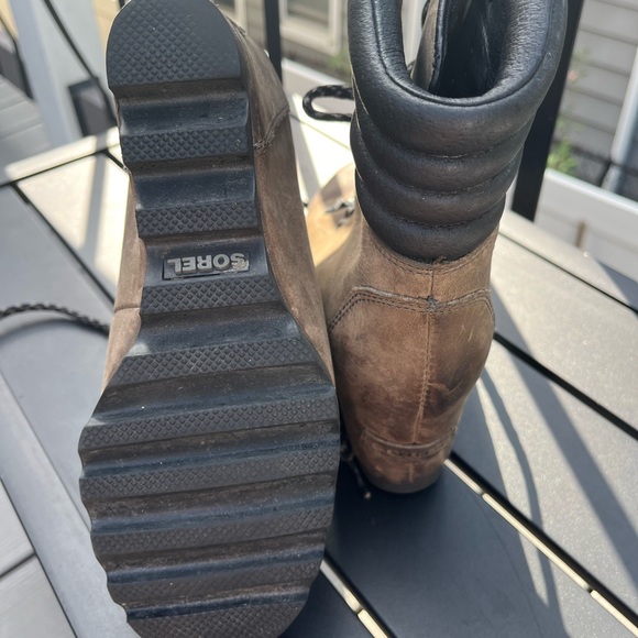 Sorel Conquest wedge boot. Size 7 - Picture 6 of 6